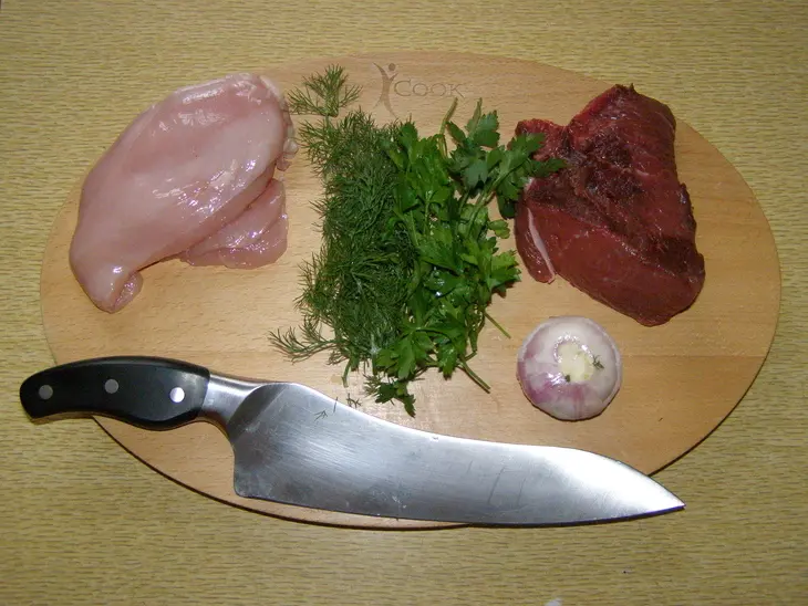 Перец, фаршированный рубленным мясом, приготовленный на пару: шаг 2