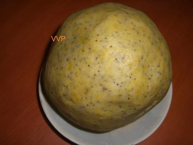 Уши амана: шаг 1