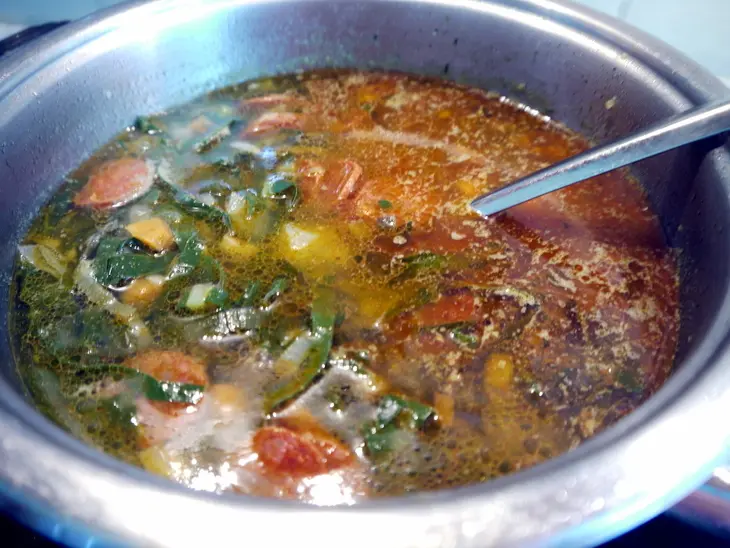 Caldo verde (зеленый суп с чоризо): шаг 6
