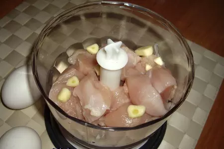 Суфле из филе курицы на пару: шаг 1