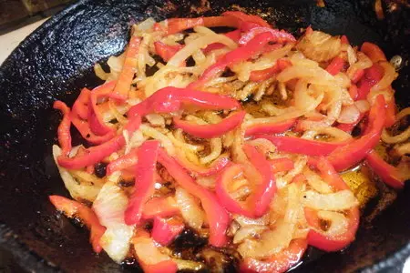 Баранина тушенная с овощами и курагой: шаг 4