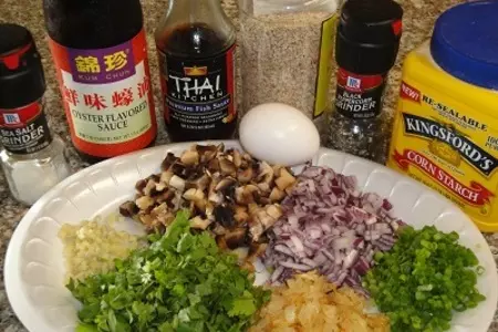 Китайские булочки с курицей на пару: шаг 2