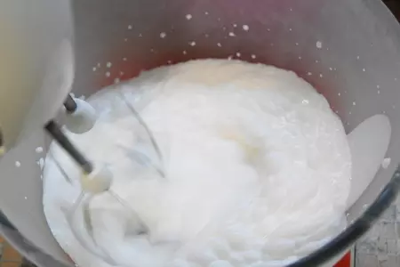 Торт-мороженное с клубникой: шаг 10