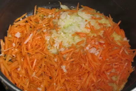 Рулет ис теста фило с куриной начинкой: шаг 1