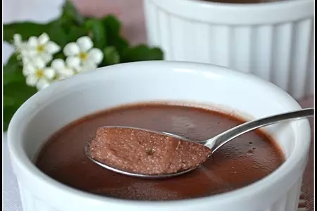 Орехово-шоколадный крем: шаг 1
