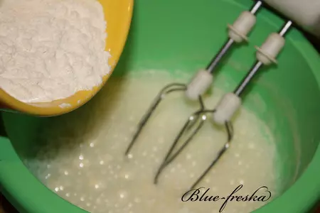 Clafoutis безалкогольный с ягодным ассорти.: шаг 3