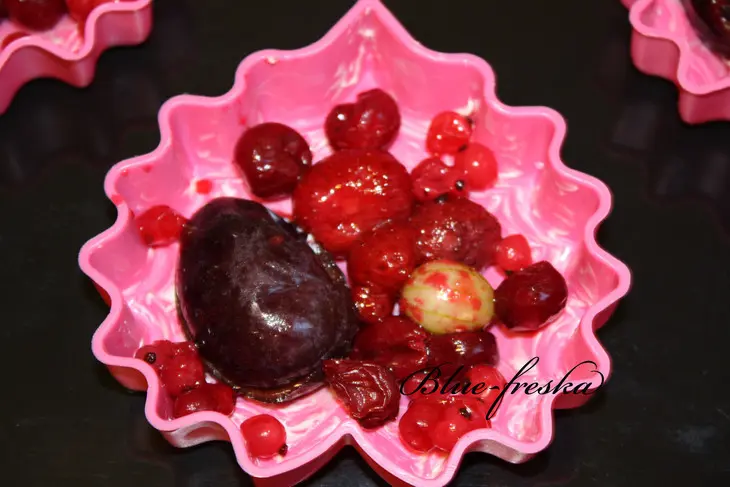 Clafoutis безалкогольный с ягодным ассорти.: шаг 7