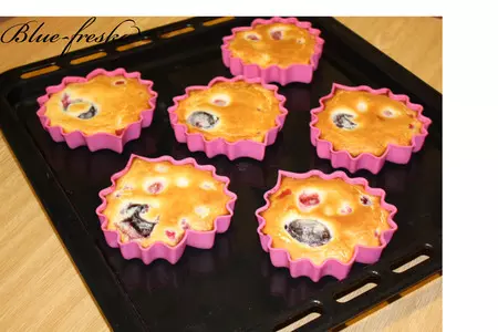 Clafoutis безалкогольный с ягодным ассорти.: шаг 9