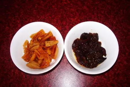 Рулеты с куриным мясом, курагой и черносливом: шаг 4