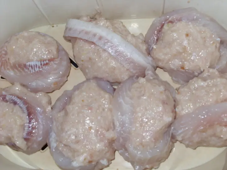 Рыбная вкусняшка: витки, лодочки,суфле: шаг 4