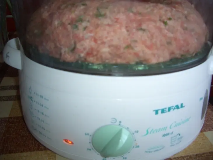 Рулет мясной паровой: шаг 7
