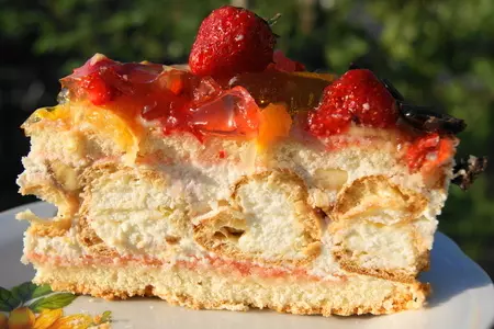 Торт с эклерами и творожно-сливочным кремом: шаг 26