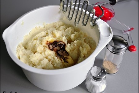 Розмариновые шашлычки из форели с картофельно-сельдереевым пюре и овощным салатом + десерт"трюфель".: шаг 3