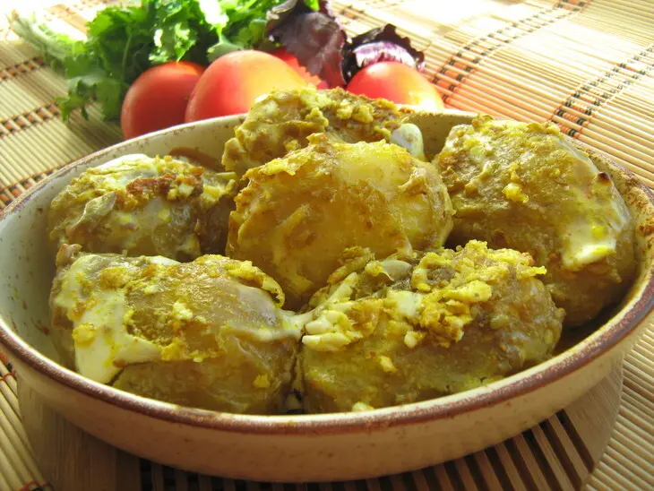 Запеченный  молодой картофель с шафраном и чесноком: шаг 5