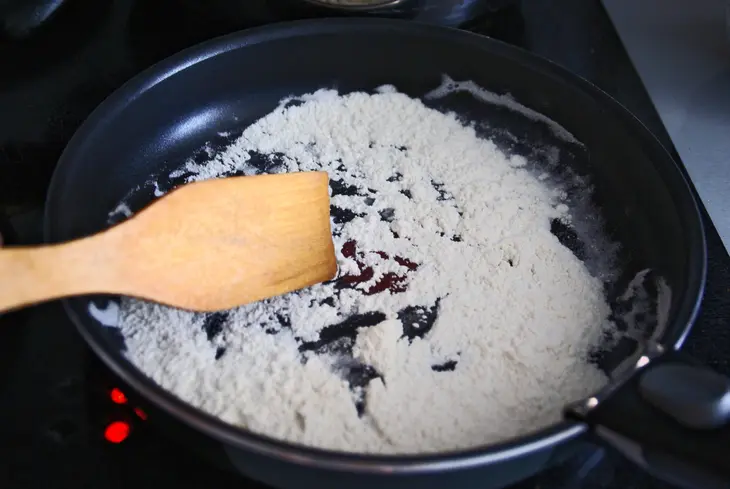 Лосось под сливочным соусом с овощами: шаг 6