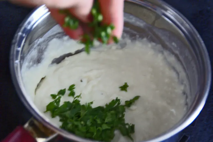 Лосось под сливочным соусом с овощами: шаг 9