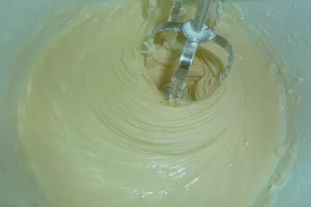 Фруктово-маковый пирог "экспромт" (или куда пристроить уже несезонные фрукты): шаг 7