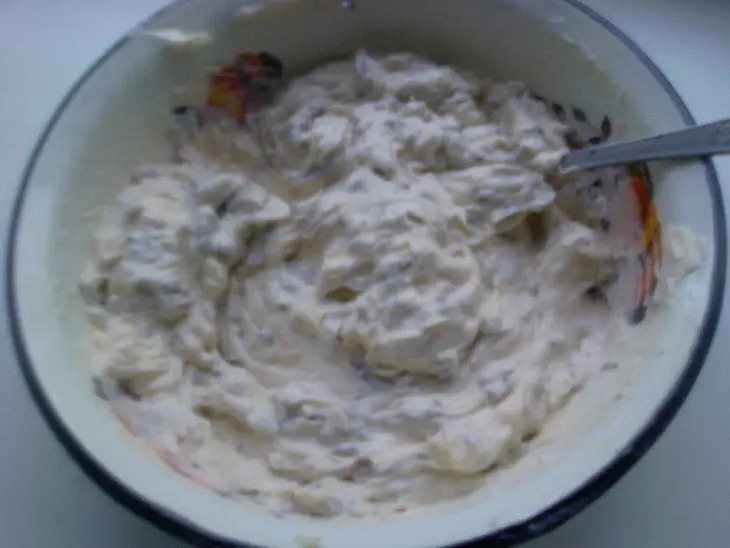 Закусочный торт из кабачков с пастообразным сыром, грибами и зеленью.: шаг 5