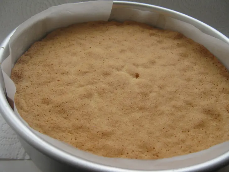 Знаменитая  "виктория" (victoria sponge) для элегантной елены (wereld).: шаг 8