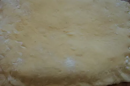 Булочки с корицей из дрожжевого слоеного теста.: шаг 2