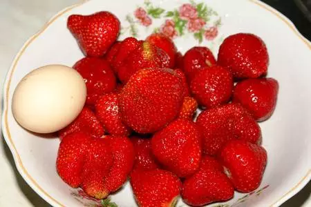 Клубничный торт с маком: шаг 6