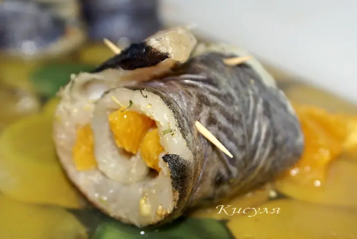 Рыбные рулетики с апельсиновым соусом: шаг 4