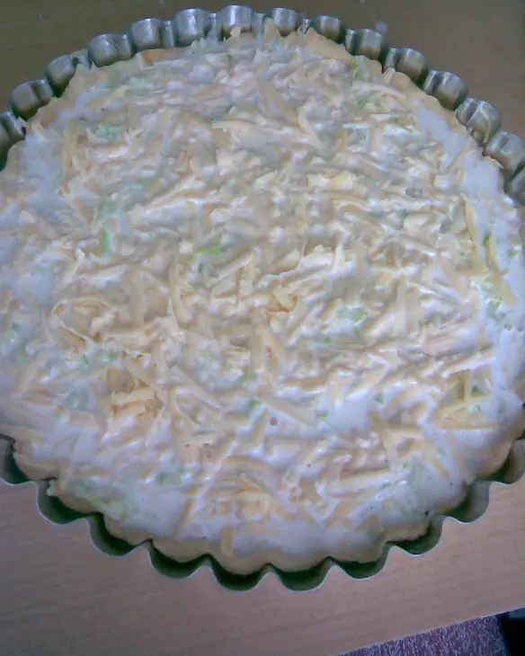 Киш с кукурузой,помидорами,кабачком: шаг 5