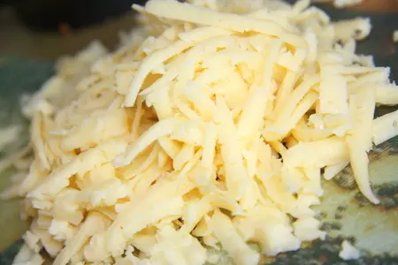 Конкильони (conchiglioni) с мясным фаршем и орехами в сливочном соусе.: шаг 4