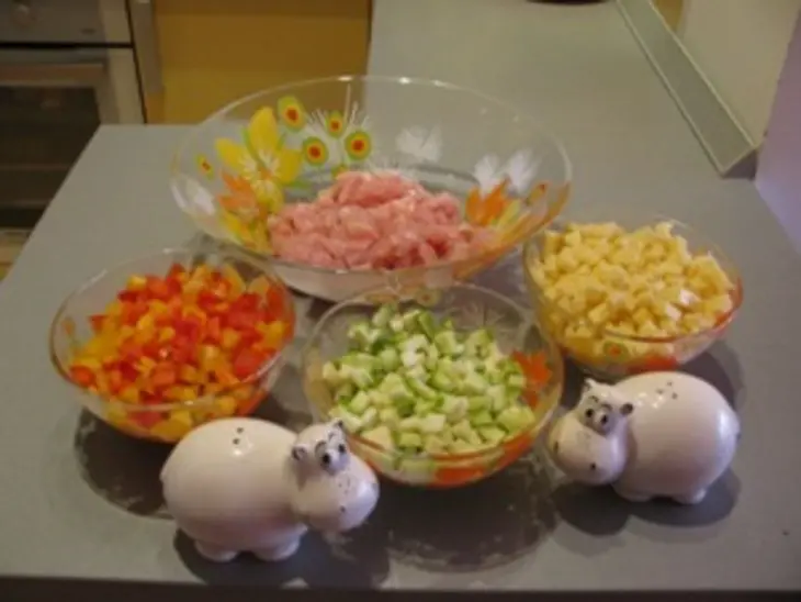 Котлетки из куринного филе с овощами "летняя мозаика": шаг 2