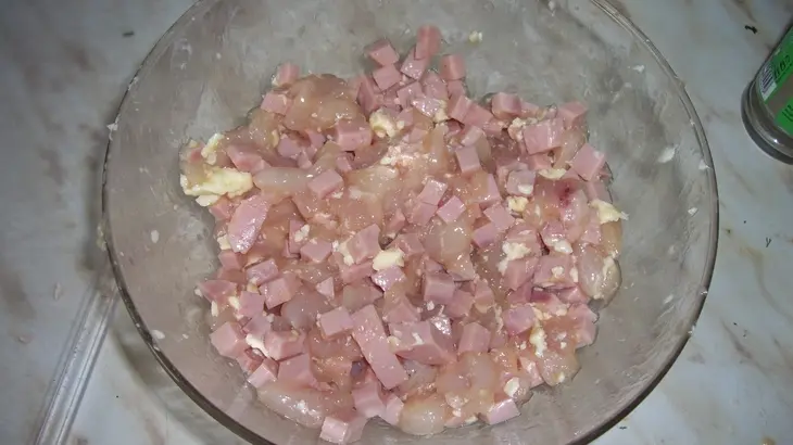 Куриные "мешочки" с сюрпризом: шаг 5