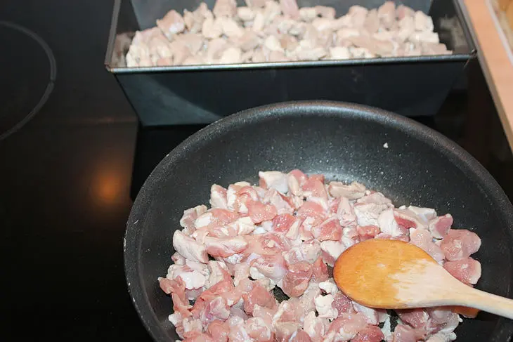 Заливная закуска «мясной микс»: шаг 6