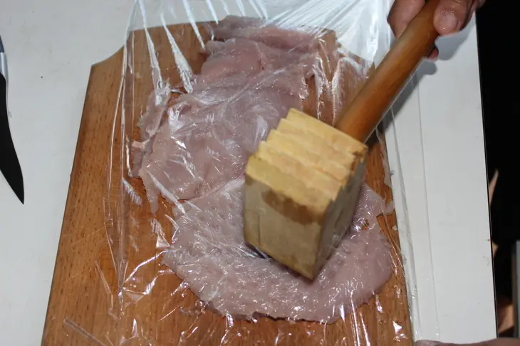 Куриные рулеты с курагой: шаг 1