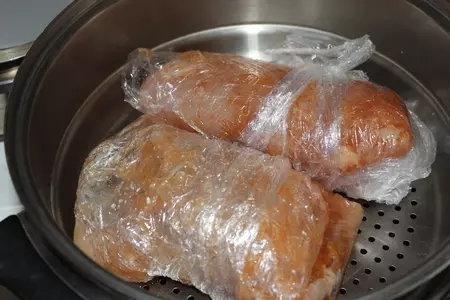 Куриные рулеты с курагой: шаг 4