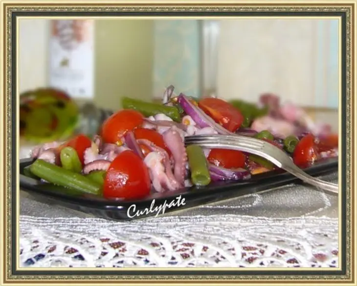 Салат из осьминога и зелёной фасоли: шаг 1