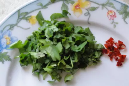 Мясные рулетики с изысканным гранатовым соусом: шаг 8