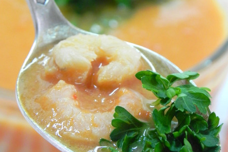 Острый томатный суп-пюре с креветками: шаг 1