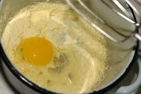 Кексы с шоколадом и банановый пирог с орехами: шаг 7