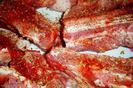 Рёбрышки на гриле в специях чими-чури  и соусом чими-чури ( дуэль ): шаг 5