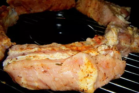 Рёбрышки на гриле в специях чими-чури  и соусом чими-чури ( дуэль ): шаг 8