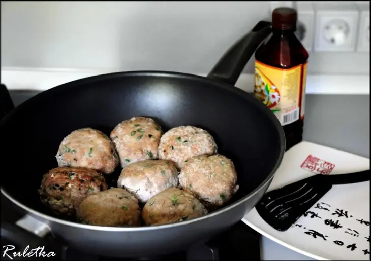 Мясные фрикадельки "львиная голова" для ксю.: шаг 6