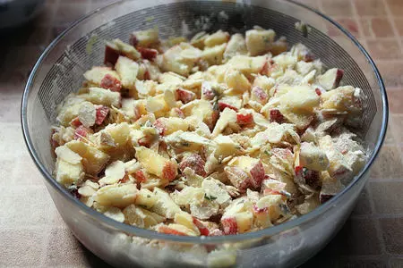 Ароматный пирог с нектаринами и розмарином: шаг 3