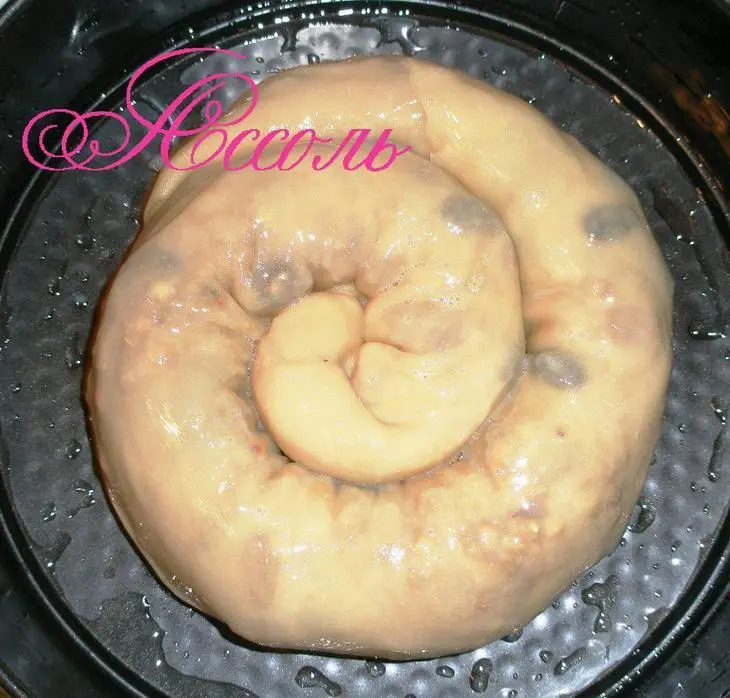 Вертута с орехами и изюмом: шаг 3