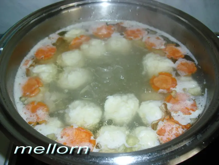 Куриный супчик с сырными клецками: шаг 3