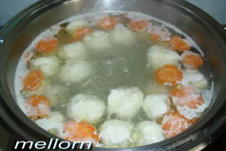 Куриный супчик с сырными клецками: шаг 3