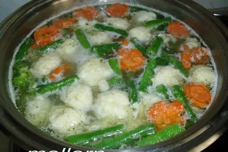 Куриный супчик с сырными клецками: шаг 4