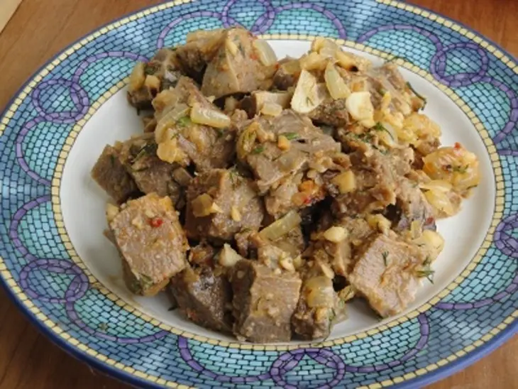 Острый язык с макадамия орехами: шаг 8