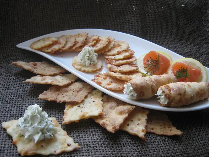 Русская версия сырных крекеров - " хрустяшки от николь" (nicoles cheddar crisps).: шаг 14