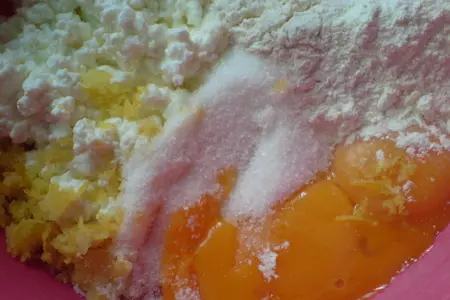 Оладьи из  зернистого творога  (cottage cheese pancakes): шаг 1