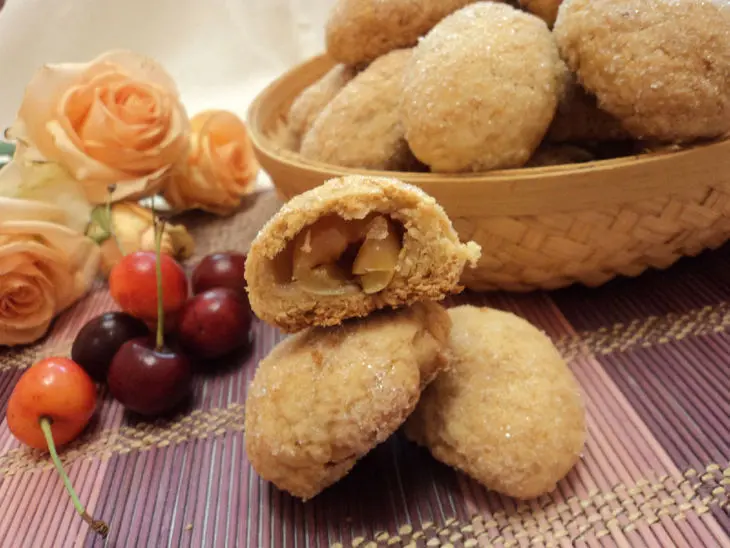 Печенье  с черешней в сахарной корочке.: шаг 3
