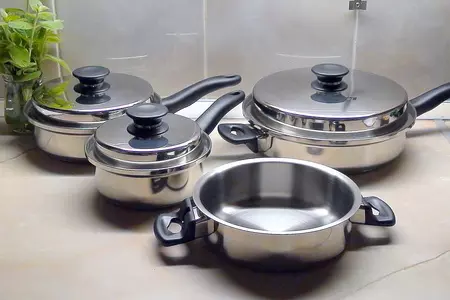 Фруктовый суп-пюре с заварным соусом и рисом.: шаг 1